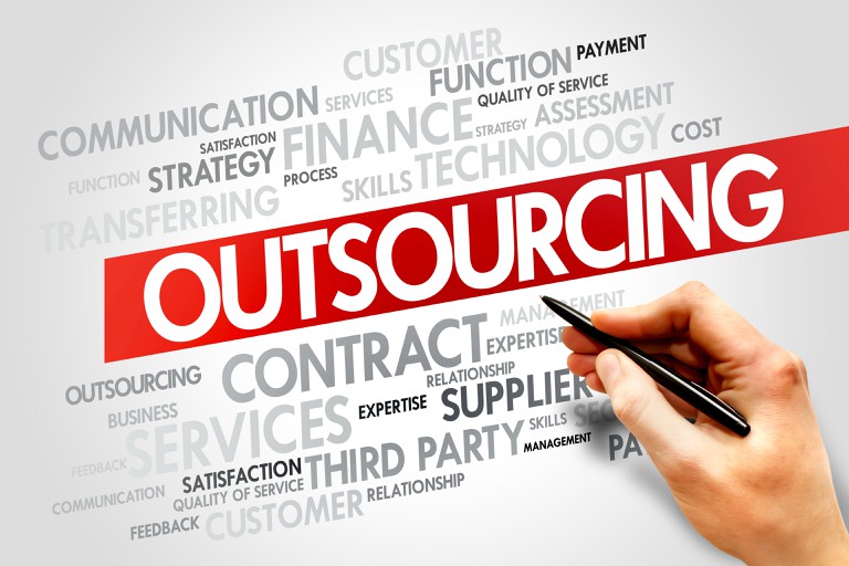 “Outsourcing” o tercerización de servicios para ganar tiempo y eficiencia